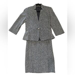 St. John Navy and White Textured Two Piece Suit Size 8 Jacket/10 Skirt